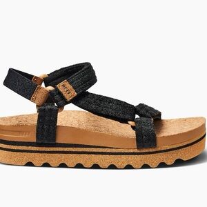Reef Cushion REM Hi sandal